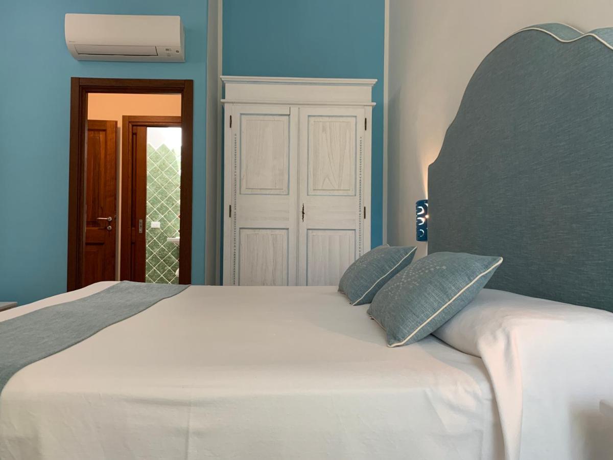 Relais Benemari Villa Siniscola Buitenkant foto