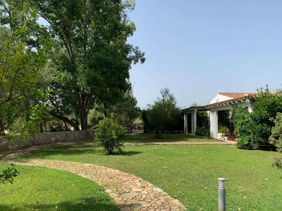 Relais Benemari Villa Siniscola Buitenkant foto