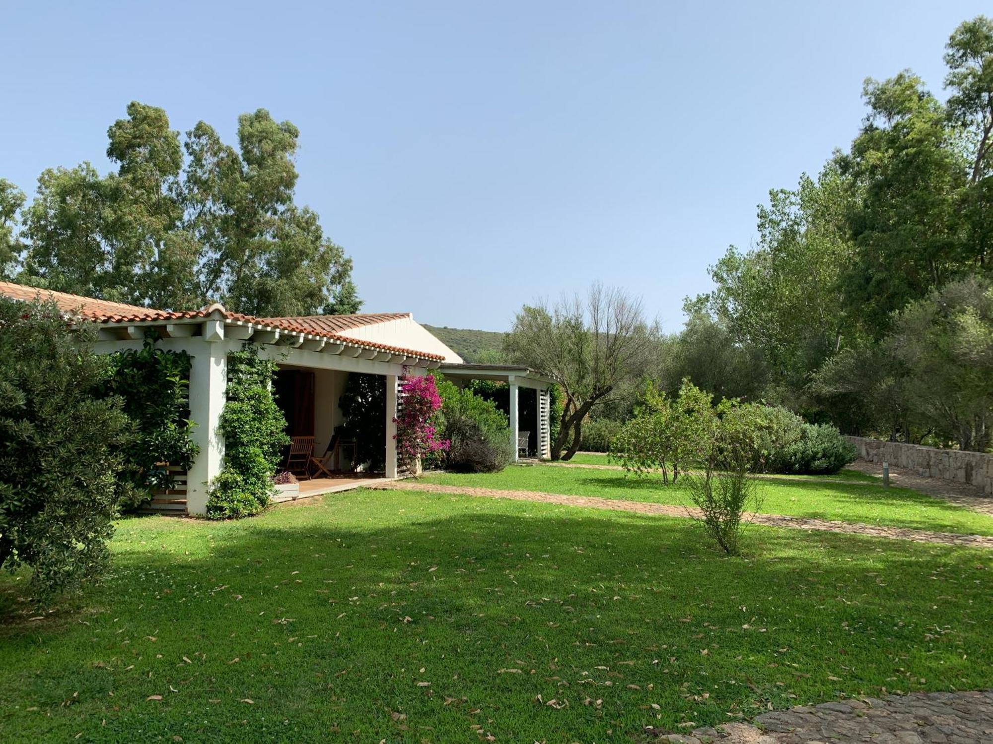 Relais Benemari Villa Siniscola Buitenkant foto