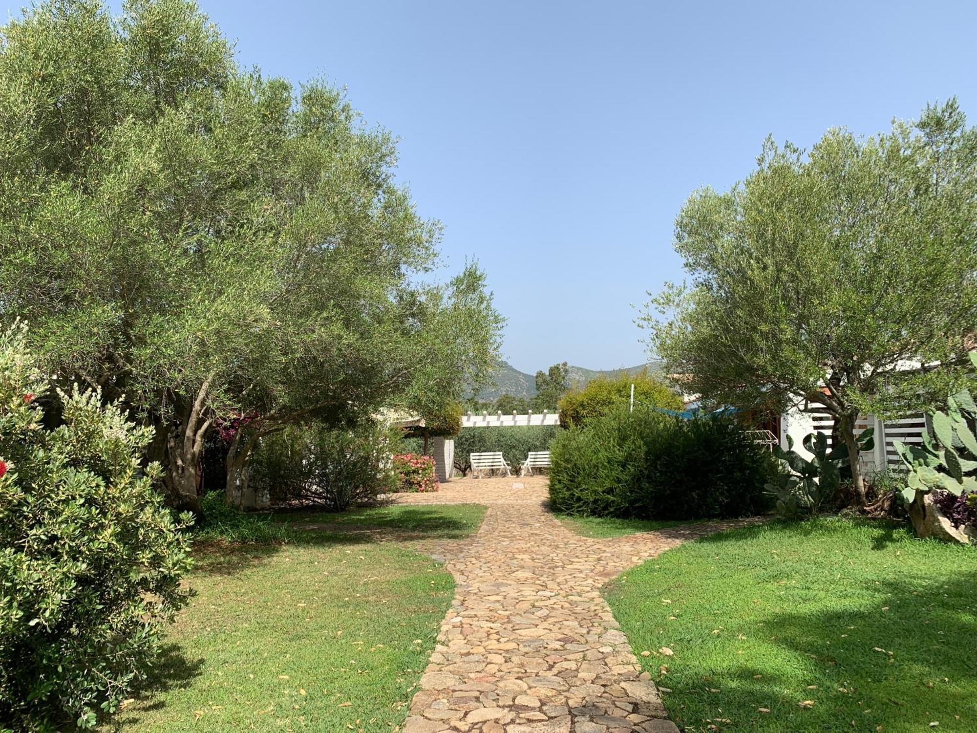 Relais Benemari Villa Siniscola Buitenkant foto